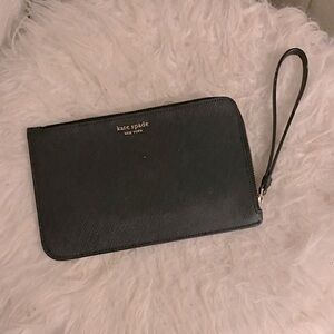 Kate Spade New York Cameron Medium L-Zip Leather Wristlet Pouch Wallet Black